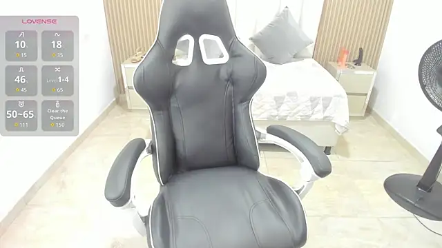 Aziz daud online show from February 17, 7:35 pm