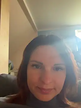 kinkysarahx online show from April 29, 8:39 am