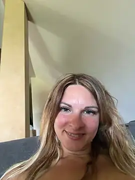 kinkysarahx online show from June 26, 10:05 am