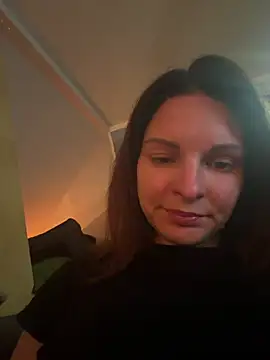 kinkysarahx online show from April 4, 6:40 pm