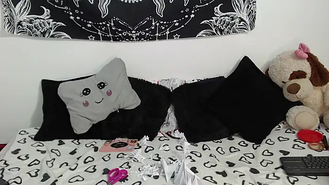 emily n abby online show from December 5, 1:12 pm