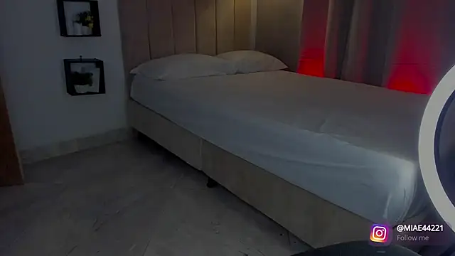 Snapshot of Little_Emma_11 chatting on November 1, 11:58 am Little Emma 11 online show from November 1, 11:58 am