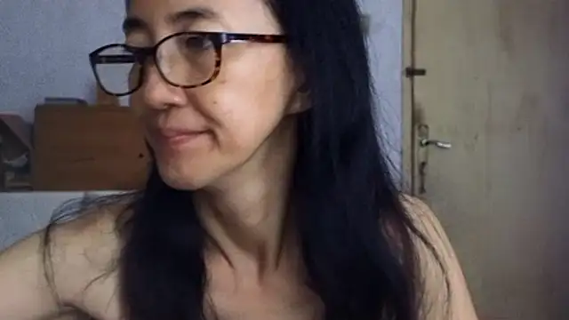 princessD077 online show from April 12, 4:43 pm