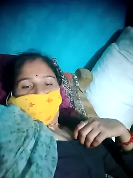 OliveGreen22 online show from October 19, 8:44 pm