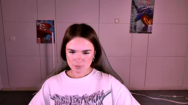 May Bloom online show from November 27, 4:10 pm