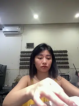 Yiyi cute online show from October 17, 10:29 am