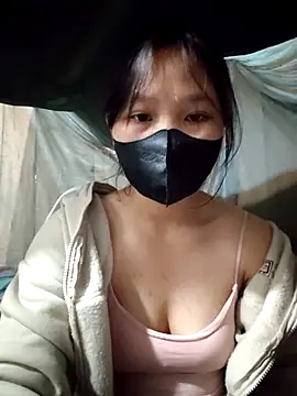 linh-miu99 online show from January 18, 6:10 am