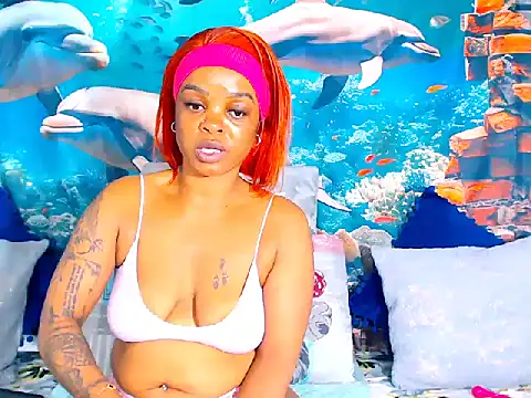 Cherrybootyjoy online show from December 5, 11:00 am