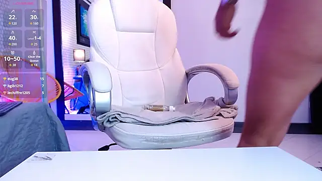 SashaaVixen online show from January 5, 5:27 pm