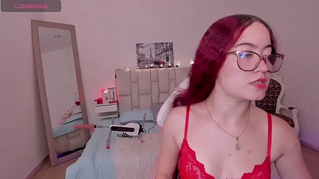 Amaraa couper1 online show from February 15, 3:53 am