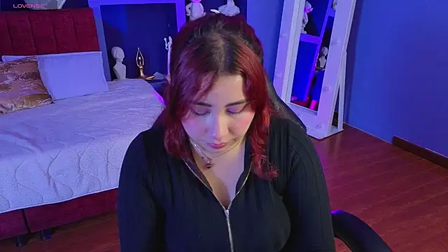 littlee red online show from March 3, 6:58 pm