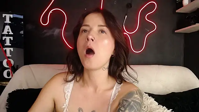 Emma sweet hot online show from April 24, 5:05 pm