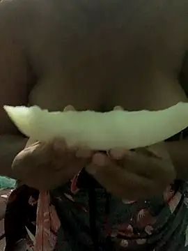 santossilva11 online show from October 18, 6:05 am