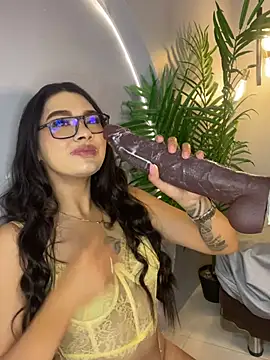 Juli Casanova online show from March 18, 12:54 pm