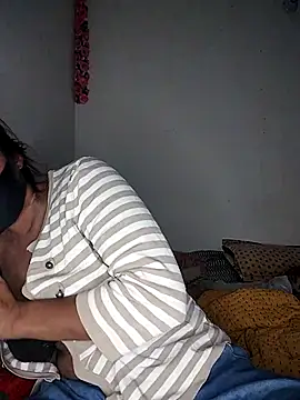 Hot Angle online show from November 22, 12:57 am