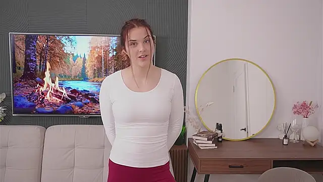 KerriDezalia online show from October 27, 8:32 am