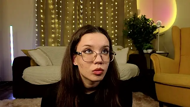 FabiolaCowing online show from November 26, 6:09 pm