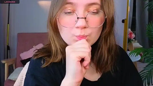 fairy tara online show from December 3, 8:55 pm