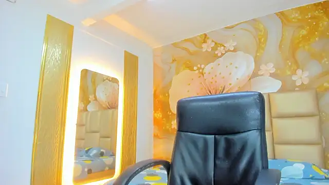 NahomiWalker  online show from February 18, 8:19 pm