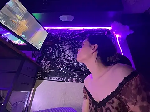 Thedeepwebcutie online show from July 12, 8:48 am