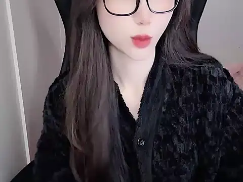 -Alicee- online show from November 19, 3:17 am