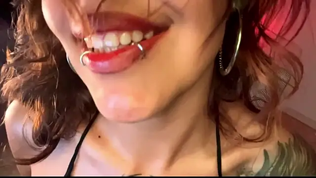 JoanDolly online show from April 25, 6:16 am