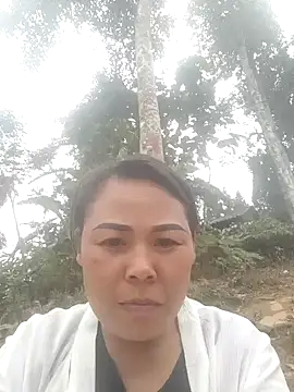 Lilian-n online show from November 5, 7:35 am