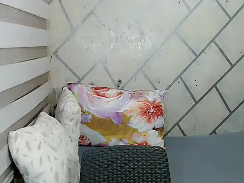 Kwendall online show from March 8, 4:49 am