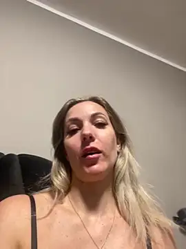 ValeryaTease online show from October 19, 8:55 pm