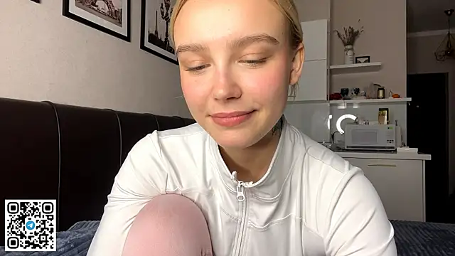 MelodyImam online show from October 21, 1:26 pm