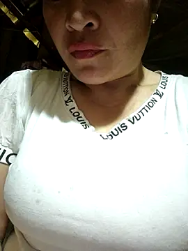 chipu06 online show from October 26, 5:47 am