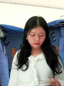 lisa-bae00 online show from March 18, 6:18 am