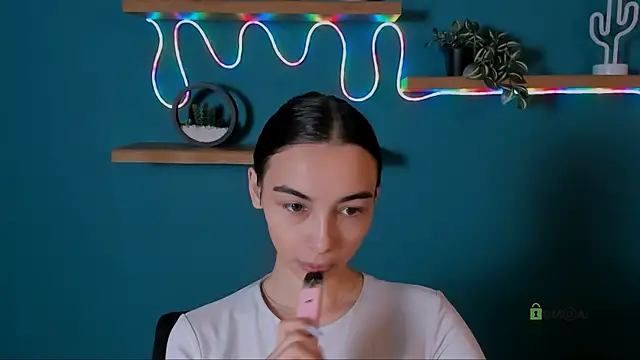 kira light   online show from October 21, 8:40 am