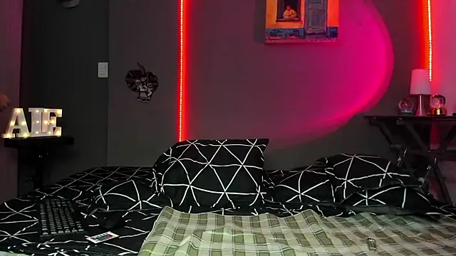 cleoo jhonny online show from March 4, 3:13 am