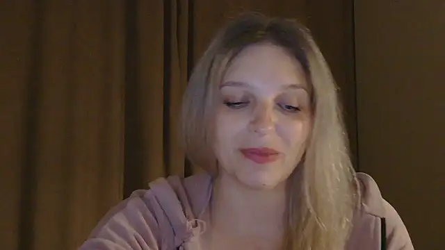 ElisSky301 online show from April 17, 8:33 pm