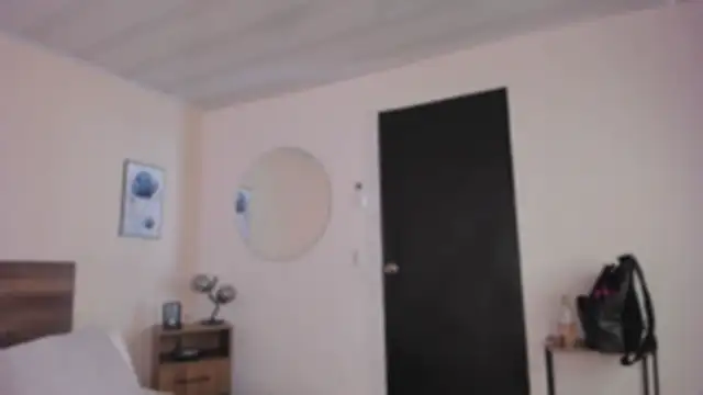 YariRose online show from December 3, 1:57 pm