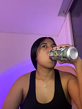 aly nicols online show from December 2, 1:51 am