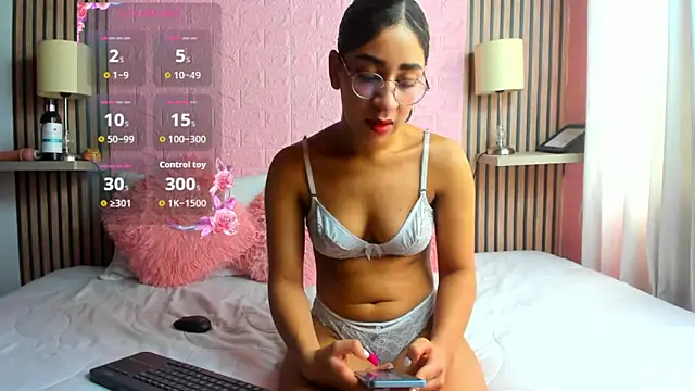 medussa sexi online show from January 6, 7:50 pm