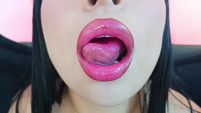 mia roux1 online show from March 29, 10:42 pm