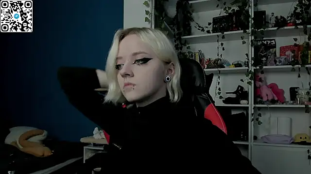 Holy Mistress S online show from December 2, 10:28 am