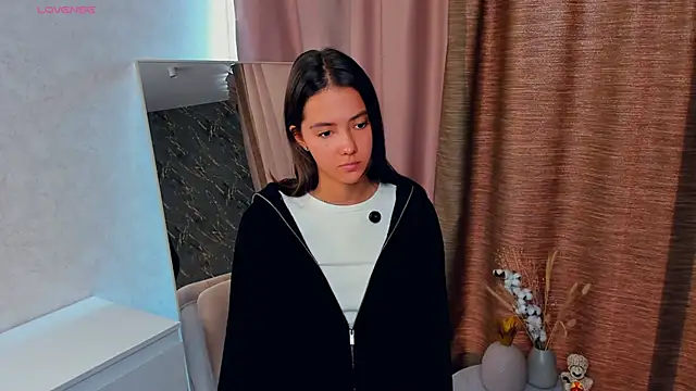 TrudyKeehn online show from October 22, 6:29 am