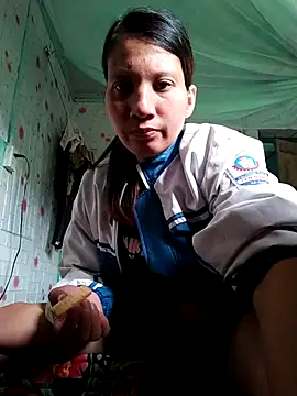 Lily Queen18 online show from October 23, 2:39 am