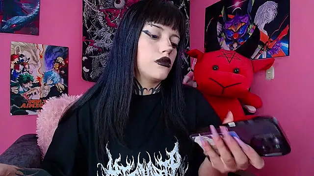 GothGaby online show from December 18, 5:12 am