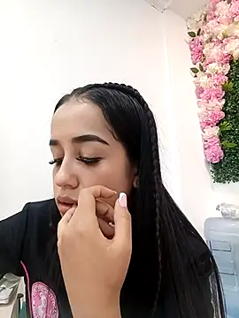 BabyCaramel18 online show from October 23, 11:11 pm