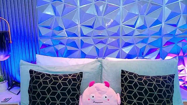 AdelineJhones online show from March 27, 2:40 pm