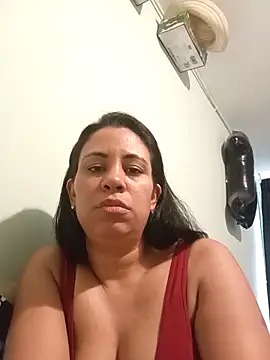 LeilaTaylor online show from November 10, 7:20 pm