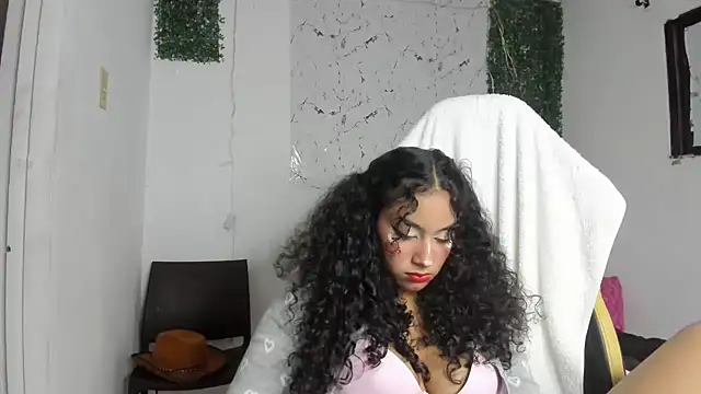 emily stars1 online show from February 3, 12:54 am