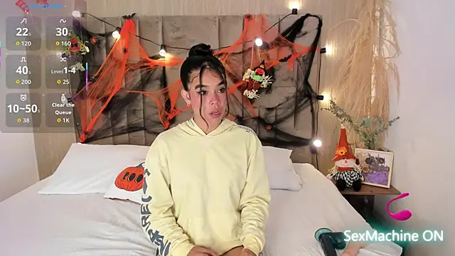 BellaConnor  online show from October 29, 1:37 pm