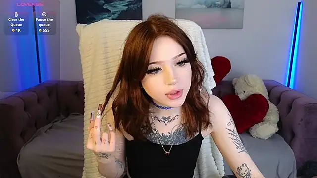 Emma Kirks online show from March 2, 3:30 pm