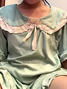 Emily-y online show from January 8, 12:53 pm